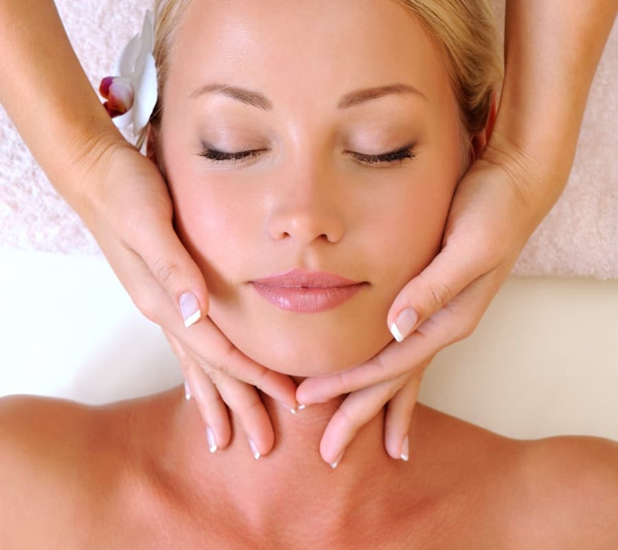 Massaggio Viso Lifting 2